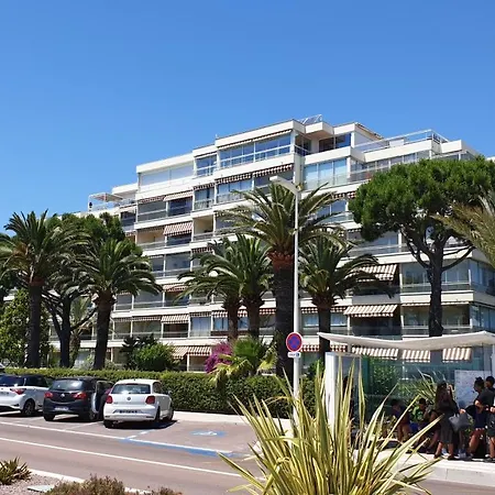 Apartment Garden And Sea View